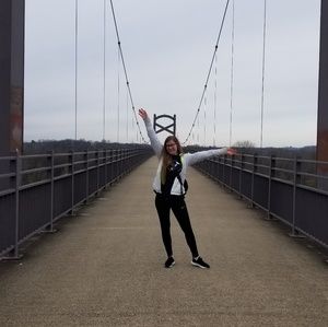 Meet your Posher, Patricia